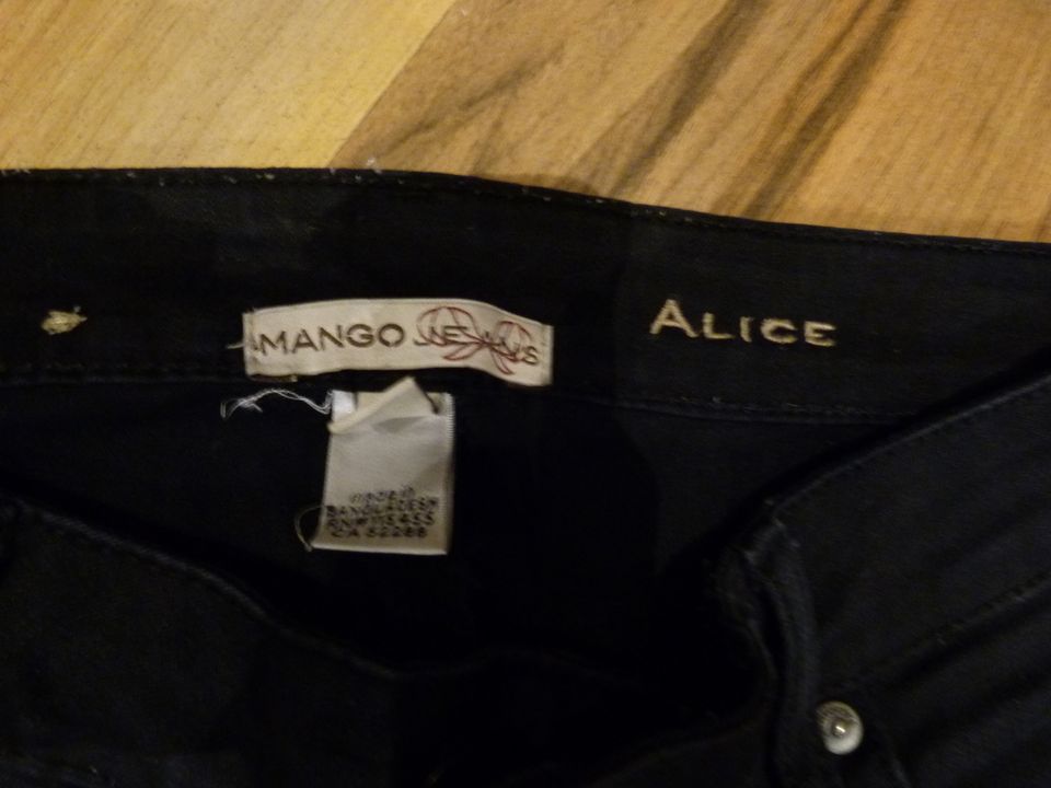 Schwarze Jeans Alice von Mango in 36 - wie neu in Hamburg