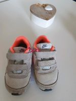 ♡Turnschuhe Sneaker Nike Gr.23,5♡ West - Schwanheim Vorschau