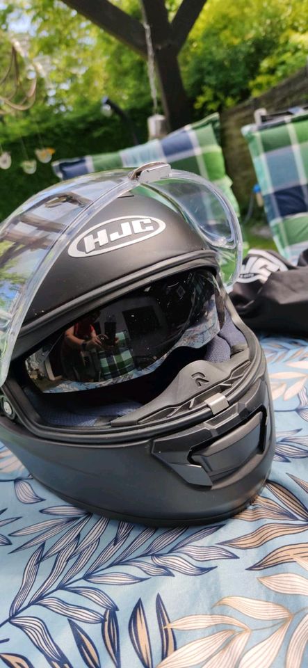 Motorradhelm in Kerken