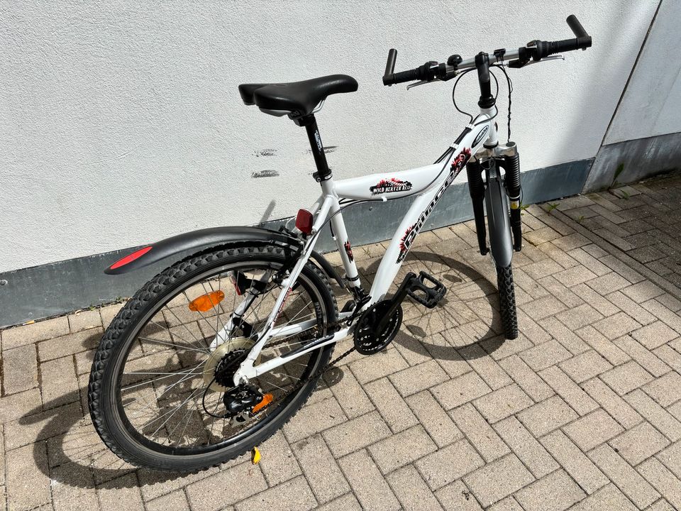 Gebrauchtes Jugendfahrrad mit Tacho in Herrenberg