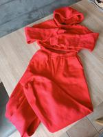 roter Jogger mit Kapuze und Crop Top Oberteil Bayern - Tacherting Vorschau