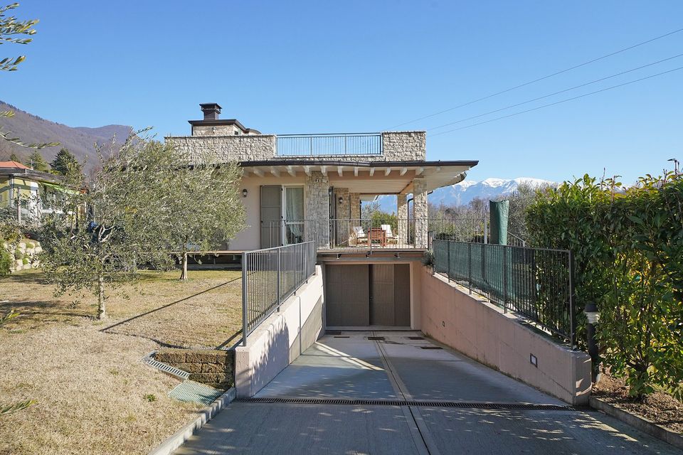 Sehr moderne Villa mit Seeblick und Pool | GARDASEE, Gargnano in Ottobeuren