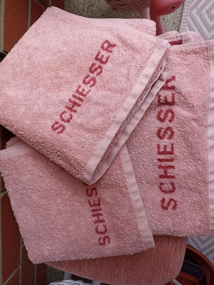 3 Schiesser Handtücher rosa in Hamburg