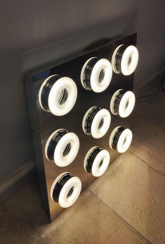 LED Deckenleuchte Chrom 9 rundischen Leuchten 44 x 44 wie NEU in Reinbek