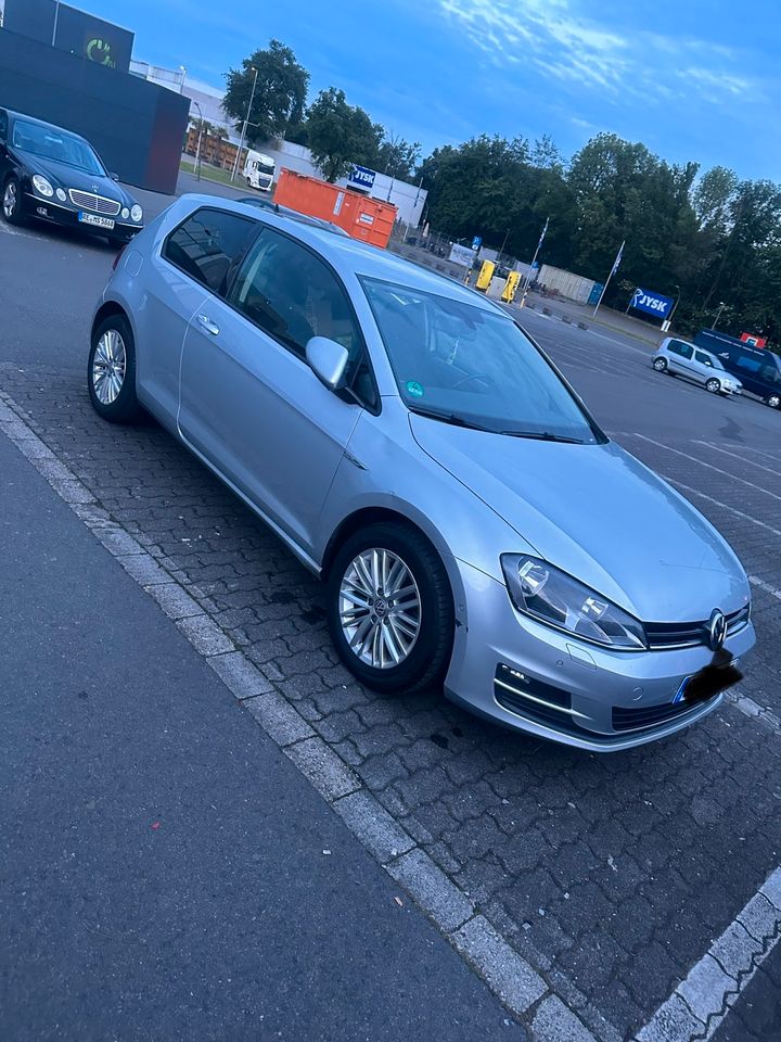 Golf 7 / VW / Coupé / Silber in Düsseldorf