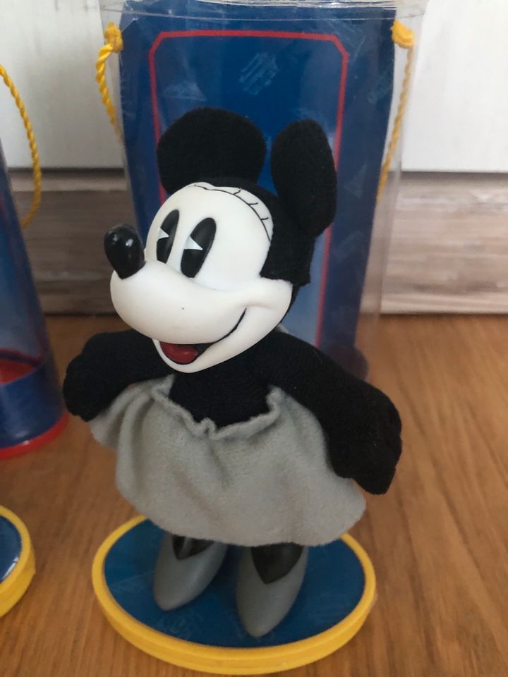 Sammlerpuppen 30 Jahre alt Micky Maus Minnie Maus Mickey Mouse in Regensburg