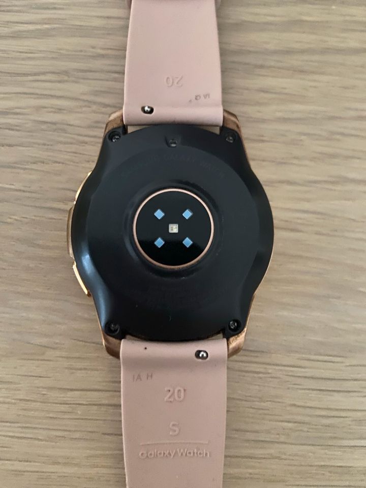 Samsung Galaxy Watch 42mm Roségold in Großheubach