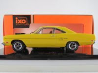 IXO CLC531N.22 Plymouth Road Runner (1970) in gelb/mattschw. 1:43 Bayern - Bad Abbach Vorschau