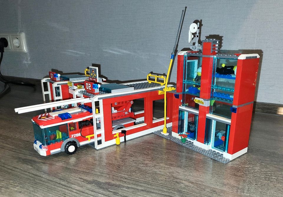 Lego City, Feuerwehrstation, 7208 in Saterland