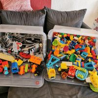 Lego Duplo/ 2 Kisten/ eine Platte Berlin - Hellersdorf Vorschau