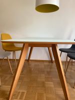 Esstisch, großer Tisch Glasplatte und Holzbeinen, passende Stühle München - Berg-am-Laim Vorschau