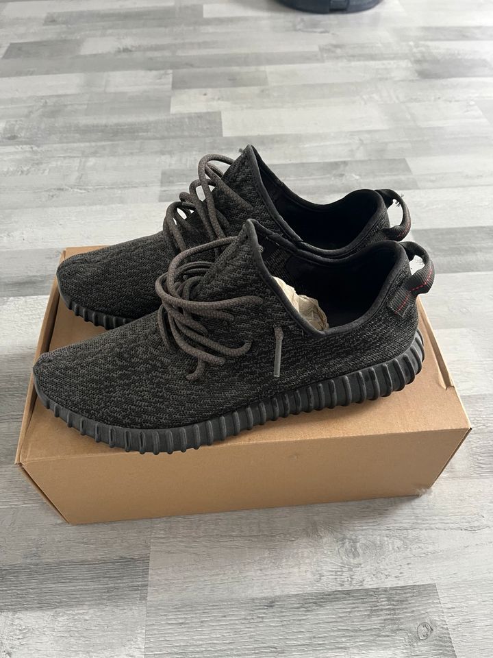 Adidas Yeezy Boost 350 Pirate Black in Neuss