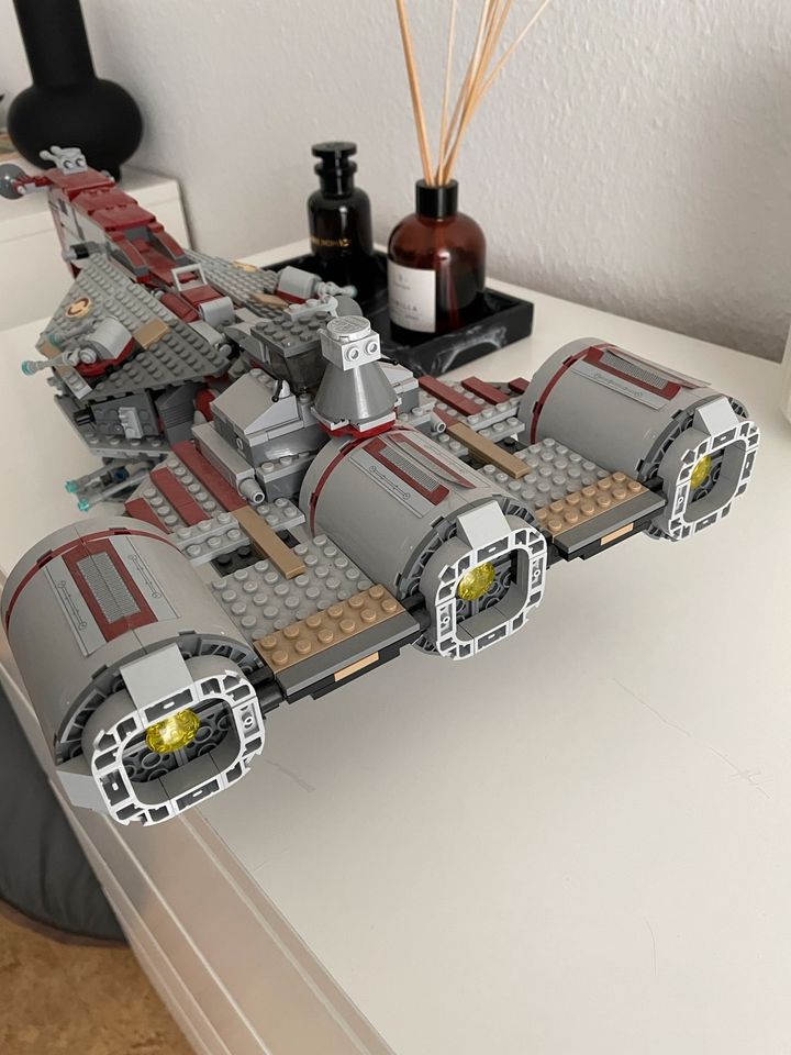 Lego Star Wars 7964 Republic Frigate ohne Figuren in Wuppertal