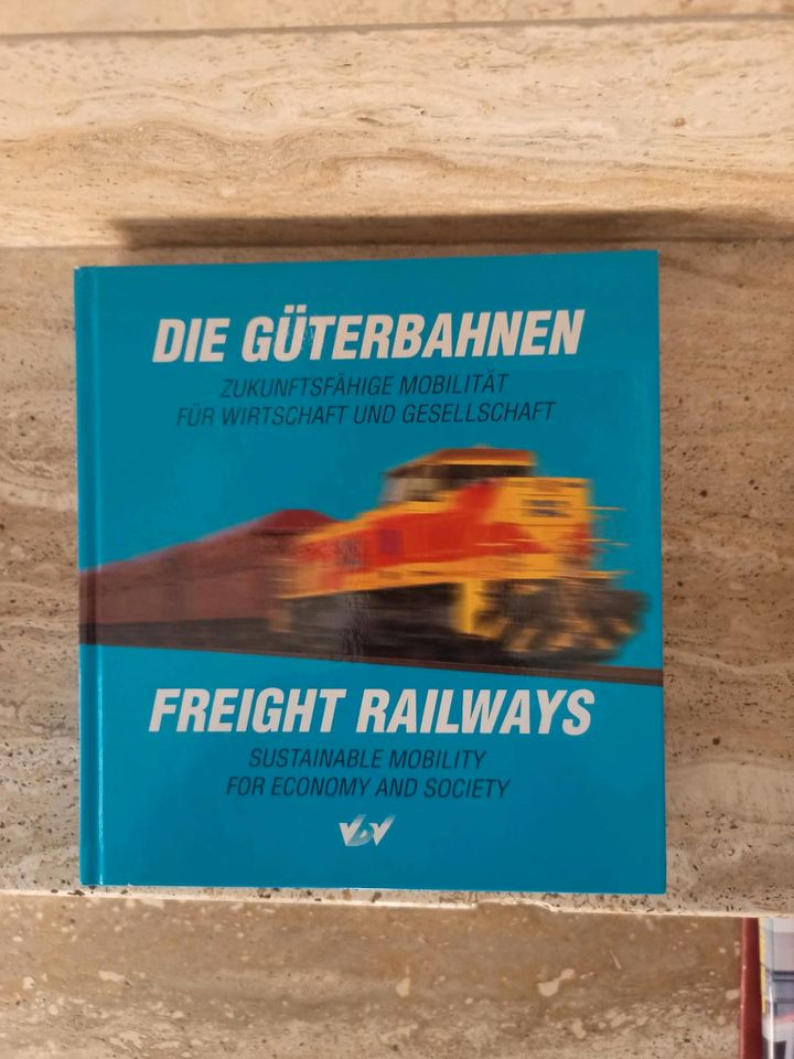Eisenbahn und Hafenbücher in Weinstadt
