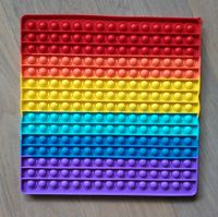 Pop it XXL, 30 x 30 cm, Anti Stress, Fidget, Regenbogen Baden-Württemberg - Aichtal Vorschau