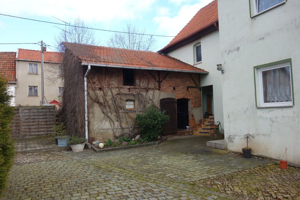 Mehrfamilienhaus mit Scheune/Nebengelass in Berga OT Rosperwenda in Südharz