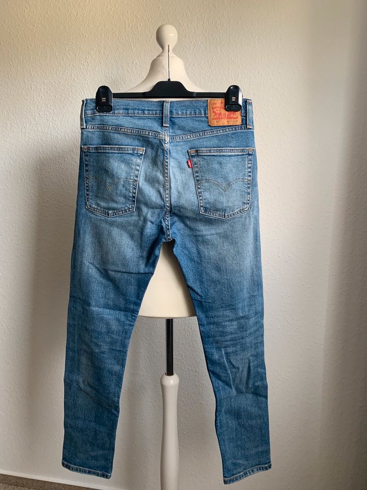 Levi’s Jeans Blau 510 Gr. 32/30 in Rengsdorf