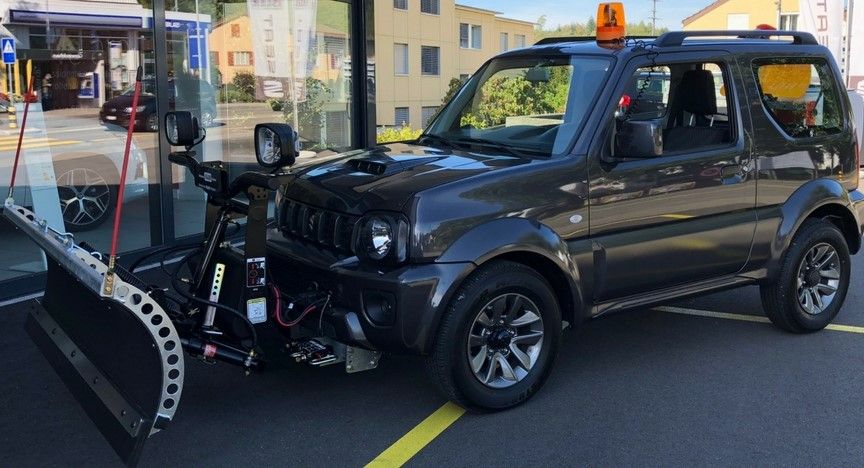 Winterdienst KFZ mieten / Suzuki Jimny Winterdienst mieten in Pulsnitz