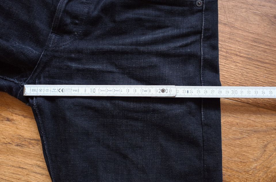 Rogue Territory SK 30 Black Denim Selvedge Jeans in Windsbach