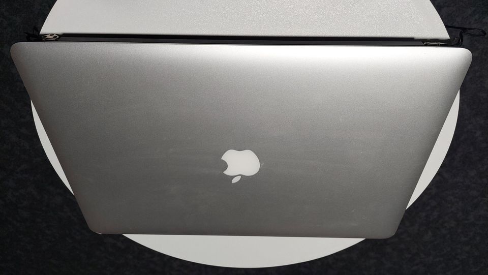 MacBook Pro Gehäuse & Tastatur (Retina, 15", Anfang 2013) in Flörsheim am Main