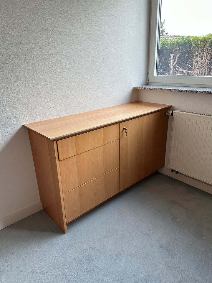 Büromöbel, Schreibtisch, Schrank & Sideboard vom Schreiner in Neuwied