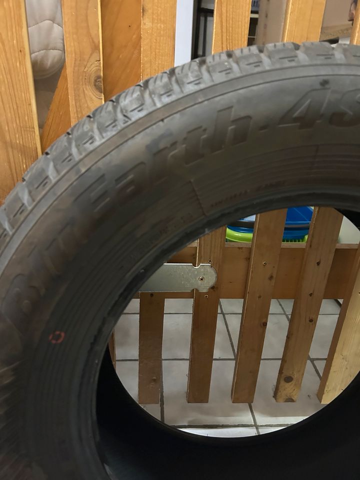 Allwetter Reifen gebraucht/ neuwertig 17 Zoll in Langgöns