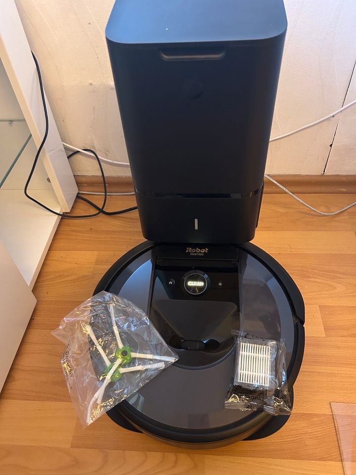 IROBOT Roomba i7+ (i7558) in Bad Langensalza