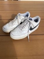 Nike, weiße Schuhe, Gr 40, Turnschuhe Bayern - Lauingen a.d. Donau Vorschau