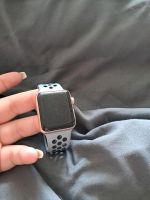 Apple Watch Series 3 mit Displayschaden Thüringen - Elsterberg Vorschau