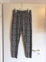 Lockere Hose / Jogginghose gemustert grau schwarz Nordrhein-Westfalen - Ochtrup Vorschau