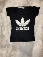 Adidas Tshirt Größe S Schwarz Damen Nordrhein-Westfalen - Arnsberg Vorschau