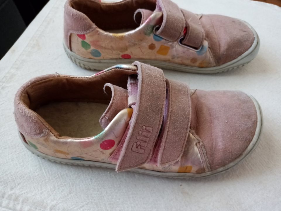 Filii Halbschuhe rosegold mit Mustern Größe 32 in Berlin