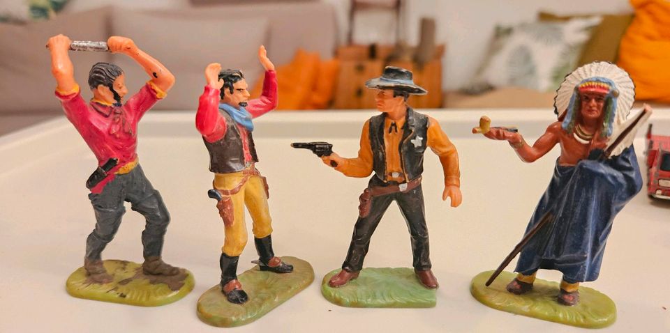 Elastolin Figuren Cowboys und Indianer , Western in Freiburg im Breisgau