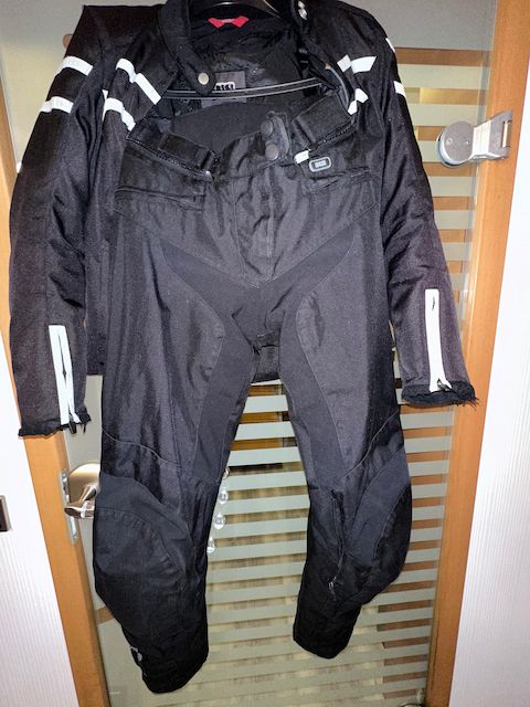 IXS Damen Motorrad Jacke Gr. 36 mit Hose schwarz Gr.38 in Kirchlengern