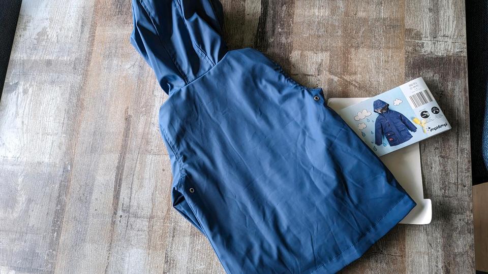 NEU Übergangs Jacke Regenjacke 86 / 92 Regen Mantel Matschjacke in Merenberg