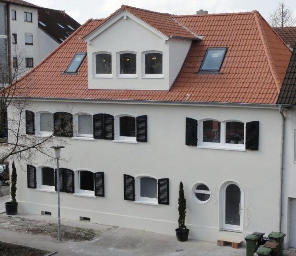 2- bzw. 3-Zimmer-EG-Wohnung in 3-Parteien-Haus in Hockenheim