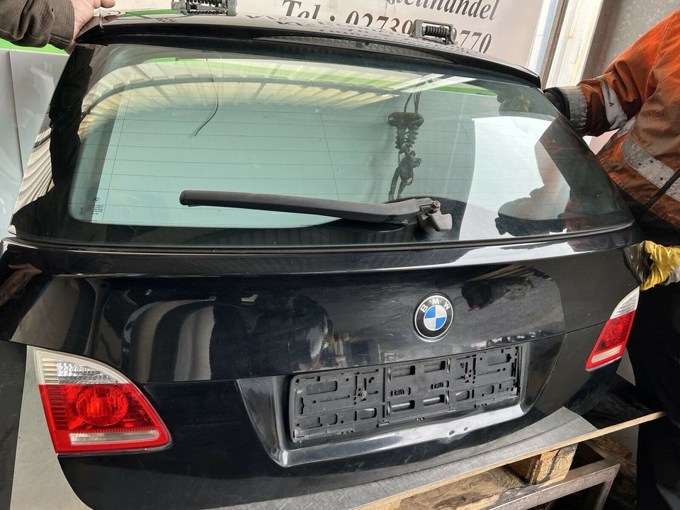 Heckklappe BMW 5er E61 BLACK SAPPHIRE MET Kofferraumklappe Deckel in Wilnsdorf