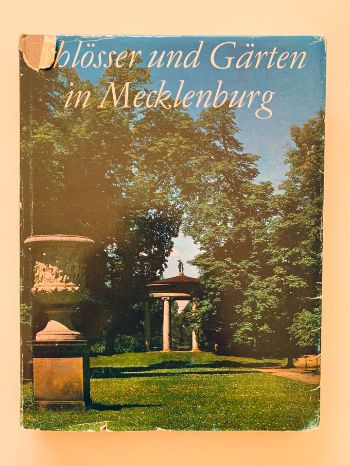 Josef Adamiak, Schlösser und Gärten in Mecklenburg in Dortmund