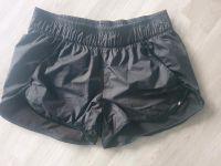 Laufhose Sporthose Nike Gr S Damen Kurze Hose schwarz Rheinland-Pfalz - Ober-Flörsheim Vorschau