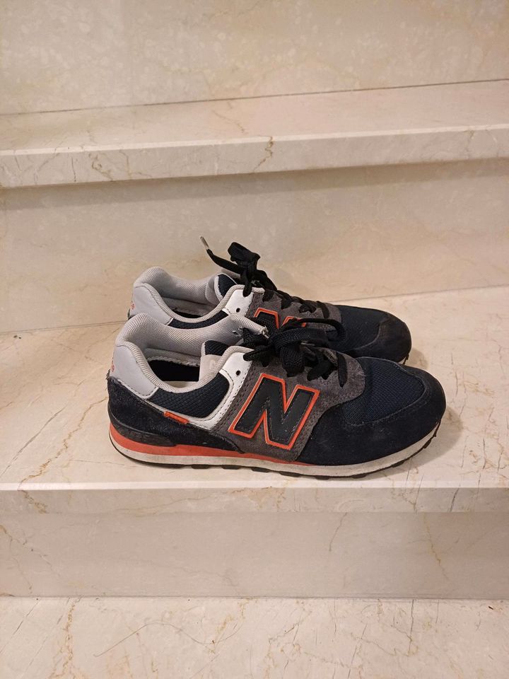 New Balance Sneaker Gr. 37 Mädchen und Jungen in Düsseldorf