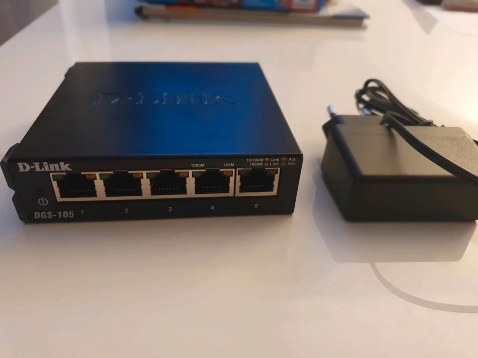 D-Link DGS-105 5 Ports Gigabit Unmanaged Desktop Switch in Bamberg