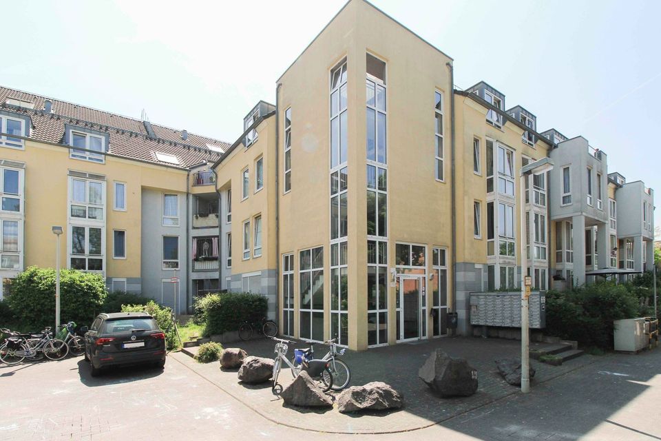 Vermietet! Herrliche 3-Zi.-Maisonette-Whg. mit Balkon und Tiefgarage in Bonn-Tannenbusch in Bonn