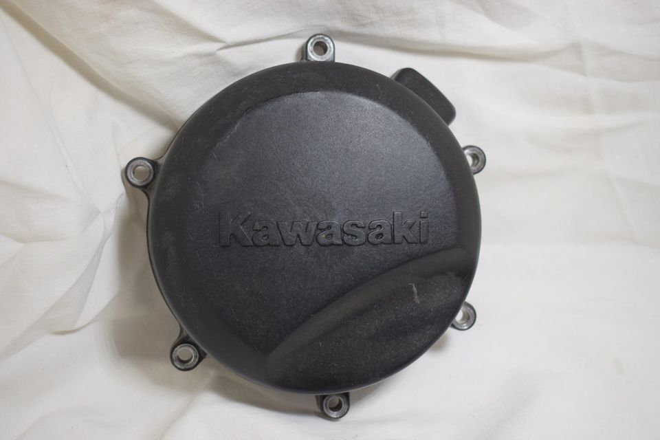 Kawasaki KE 175 Motordeckel Kunststoff in Gyhum