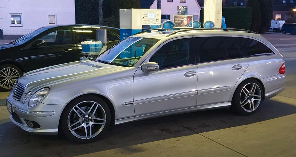 Mercedes benz e320 AMG w211 bj 2003 mit neuem TÜV in Bremen