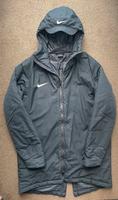 Nike Jacke schwarz Stadionjacke Coachjacke Gr.L Hessen - Heusenstamm Vorschau