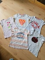 5 t Shirts 122 128  desigual/ HM/ Kids Thüringen - Schmoelln Vorschau