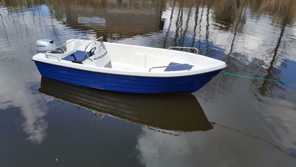 Konsolenboot, Motorboot Freizeitboot,Angelboot,Gleiter ILKA 4 m in Löcknitz