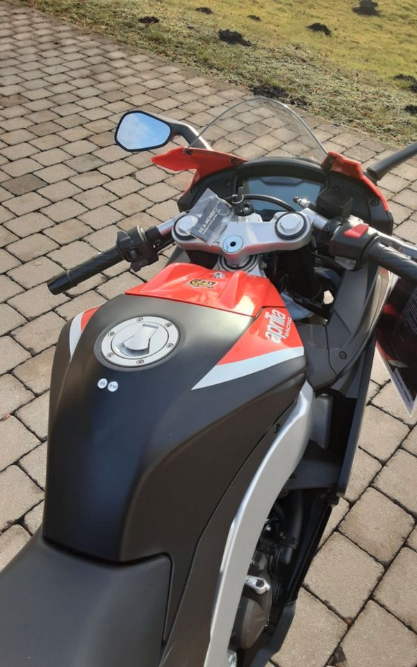 Aprilia RS 125 Schwarz Neufahrzeug sofort verfügbar. Aktion in Petting