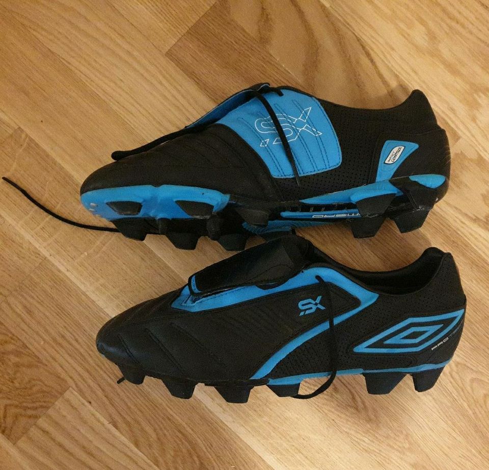 Fußball Schuhe Gr46,5 in Erlangen