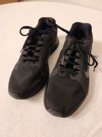 Nike Sportschuhe Kinder Größe 38 schwarz Schuhe Sneaker Bayern - Lindau Vorschau